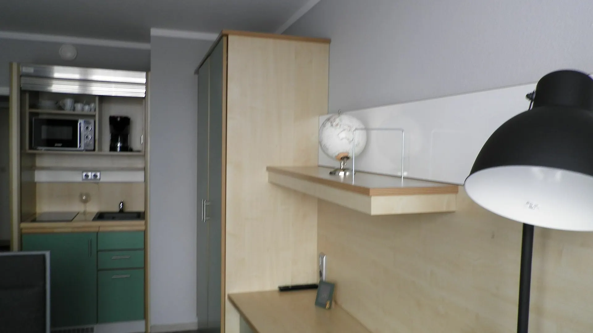 Apartment Centerroom Zwilling01 Munich Germany